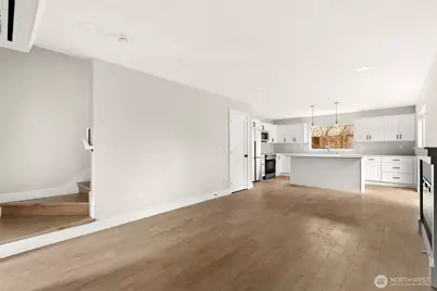 1404 N 136th Street, Seattle, WA 98125 - Photo 5