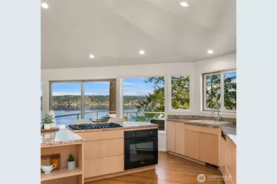 936 170th Place SE, Bellevue, WA 98008 - Photo 15