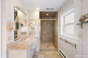 303 7th St, Anacortes, WA 98221 - Photo 31