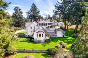 303 7th St, Anacortes, WA 98221 - Photo 35