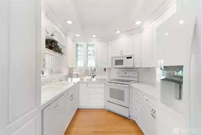 303 7th Street, Anacortes, WA 98221 - Photo 27