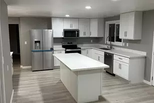 7633 S Wilkeson St, Tacoma, WA 98408 - Photo 9