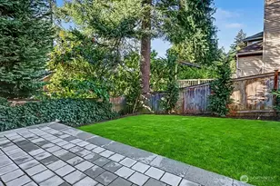 11219 NE 95th St, Kirkland, WA 98033 - Photo 31