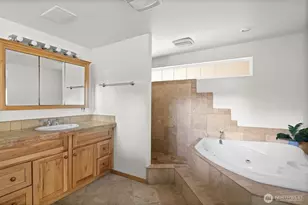 961 W Lake Samish Dr, Bellingham, WA 98229 - Photo 15
