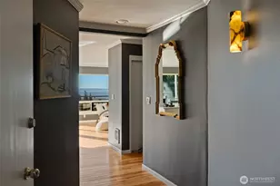 550 Elm Way, Edmonds, WA 98020 - Photo 3