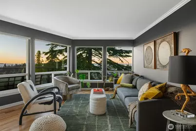 550 Elm Way #301, Edmonds, WA 98020 - Photo 1