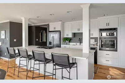 550 Elm Way #301, Edmonds, WA 98020 - Photo 17