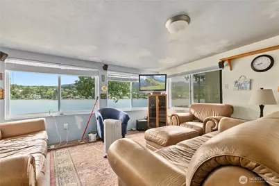 18545 W Big Lake Boulevard, Mount Vernon, WA 98274 - Photo 15