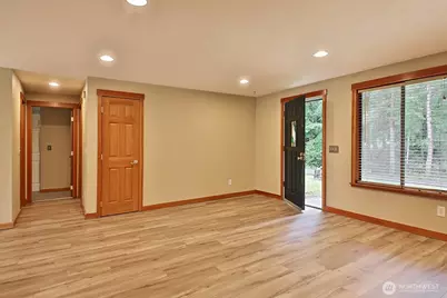 7875 Mortland Drive, Clinton, WA 98236 - Photo 11