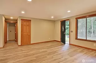 7875 Mortland Dr, Clinton, WA 98236 - Photo 11