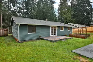 7875 Mortland Dr, Clinton, WA 98236 - Photo 7