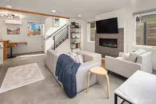 411 B NE 80th St, Seattle, WA 98115 - Photo 3