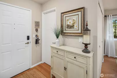 605 5th Street #B-201, Kirkland, WA 98033 - Photo 3