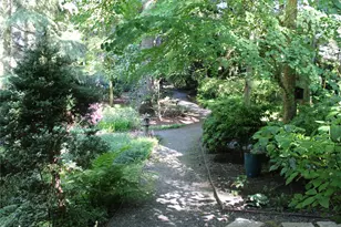 1684 152nd Ave NE, Bellevue, WA 98007 - Photo 5
