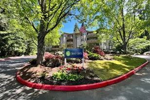 1684 152nd Ave NE, Bellevue, WA 98007 - Photo 1