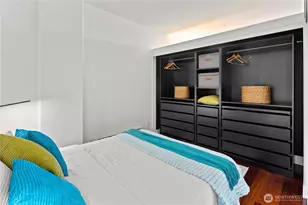 2911 2nd Ave, Seattle, WA 98121 - Photo 17