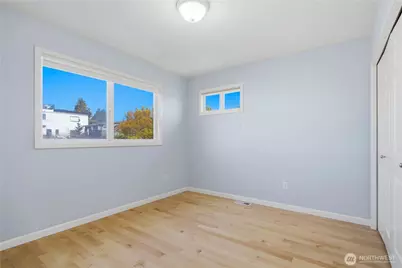 2313 N 39th Street, Seattle, WA 98103 - Photo 23