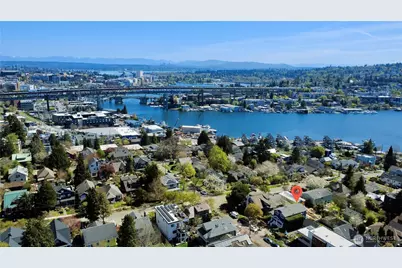 2313 N 39th Street, Seattle, WA 98103 - Photo 33