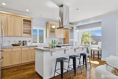 2313 N 39th Street, Seattle, WA 98103 - Photo 11