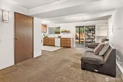 13575 Roosevelt Way N, Seattle, WA 98133 - Photo 21