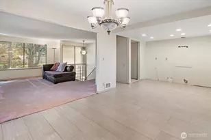 13575 Roosevelt Way N, Seattle, WA 98133 - Photo 9