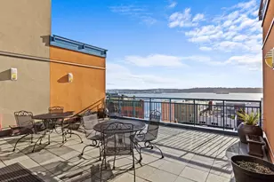 2415 2nd Ave, Seattle, WA 98121 - Photo 19