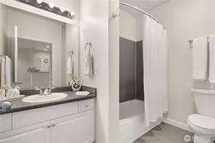 2415 2nd Ave, Seattle, WA 98121 - Photo 7