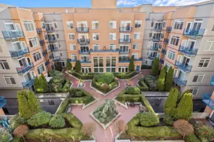 2415 2nd Ave, Seattle, WA 98121 - Photo 23