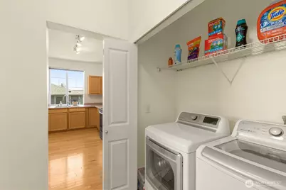 6895 Holly Park Drive S, Seattle, WA 98118 - Photo 15