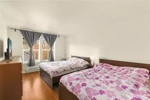 6895 Holly Park Dr S, Seattle, WA 98118 - Photo 17