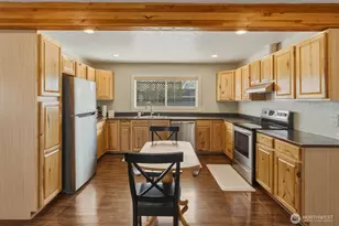 1215 30th Ave, Longview, WA 98632 - Photo 9