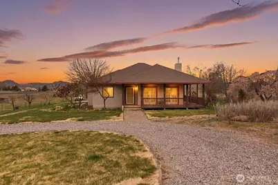 55676 Bay Area Dr NE, Electric City, WA 99123 - Photo 3