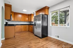 10636 Rainier Ave SW, Lakewood, WA 98499 - Photo 5