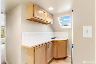 12700 37th Avenue NE, Seattle, WA 98125 - Photo 29