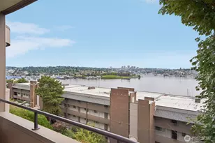 2134 Waverly Pl N, Seattle, WA 98109 - Photo 3