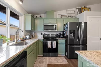 22505 44th Avenue Ct E, Spanaway, WA 98387 - Photo 13