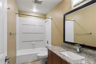 11215 NE 128th St, Kirkland, WA 98034 - Photo 13