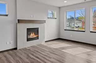 511 Debbie Dr, Sedro Woolley, WA 98284 - Photo 3