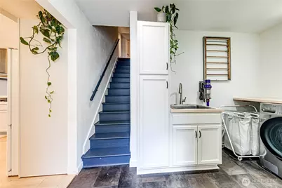 231 W Fourth Street, Port Angeles, WA 98362 - Photo 27