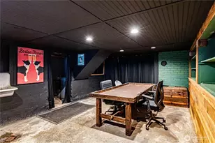 231 W 4th St, Port Angeles, WA 98362 - Photo 33