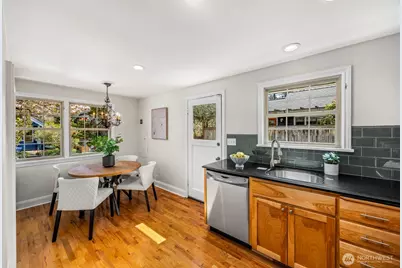 3321 35th Avenue S, Seattle, WA 98144 - Photo 13