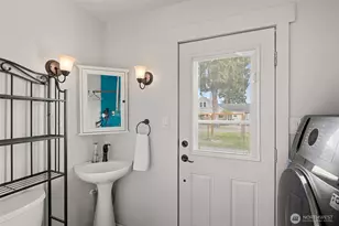 313 W State St, Sedro Woolley, WA 98284 - Photo 17