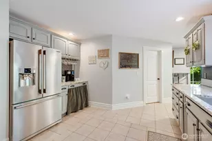 17043 156th Ln SE, Yelm, WA 98597 - Photo 5