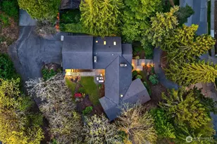 2001 77th Ave NE, Medina, WA 98039 - Photo 25