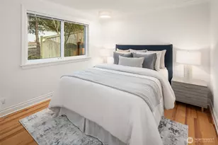 2001 77th Ave NE, Medina, WA 98039 - Photo 19