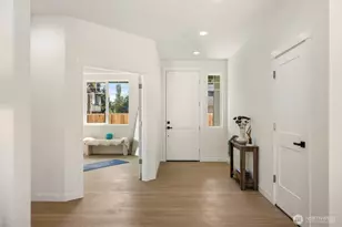 11014 6th Ave W, Everett, WA 98204 - Photo 5