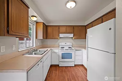 9017 57th Drive NE, Marysville, WA 98270 - Photo 11