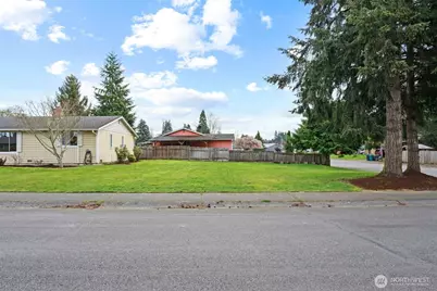 9017 57th Drive NE, Marysville, WA 98270 - Photo 25