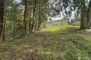 7630 NE Beachwood Ave, Poulsbo, WA 98370 - Photo 37