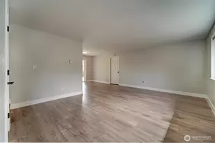 7630 NE Beachwood Ave, Poulsbo, WA 98370 - Photo 7